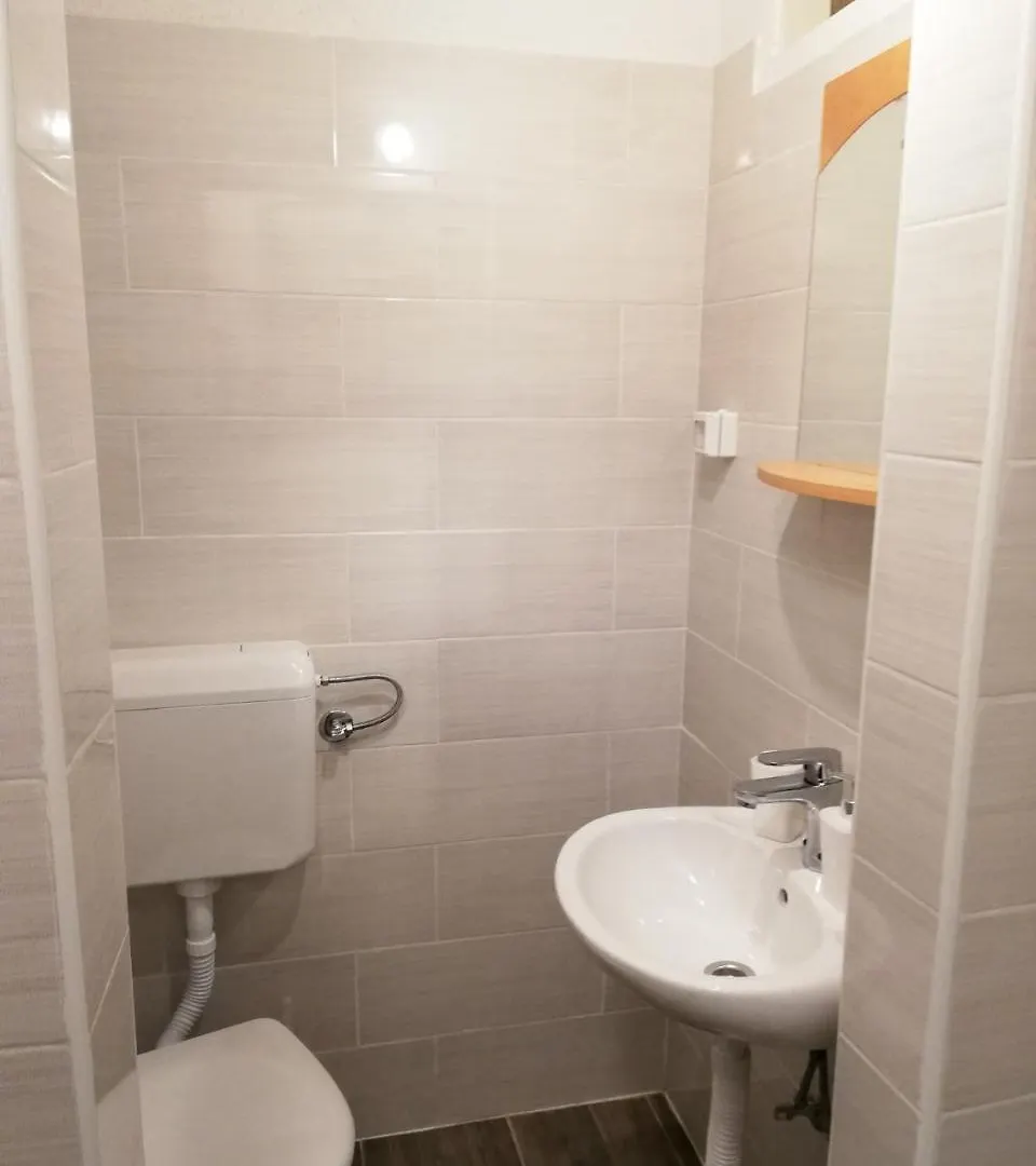 Apartmani Nevenka Starigrad Paklenica