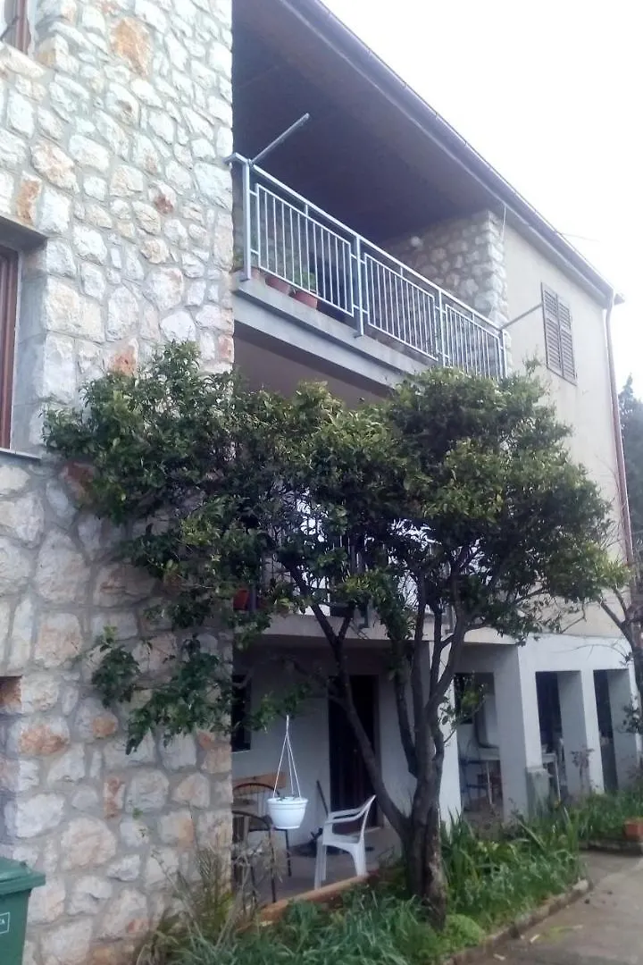 Apartmani Nevenka Starigrad Paklenica